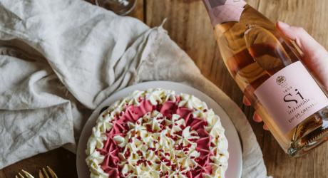 Iced Vacherin with red fruits